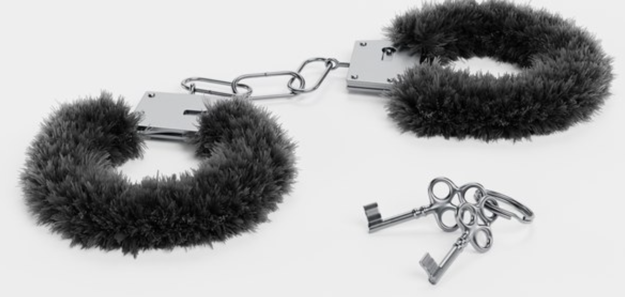 What to Look for in Fuzzy Handcuffs