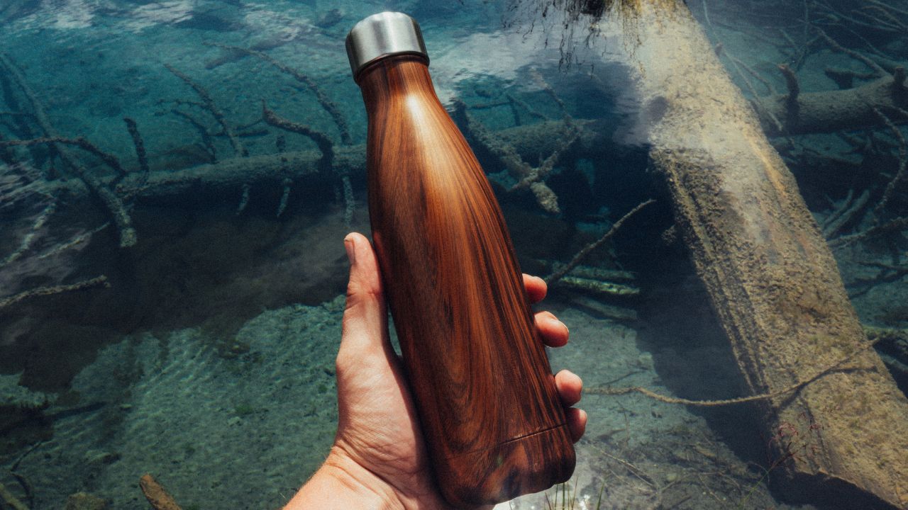 How Smart Manufacturing Improves Water Bottle Production Efficiency